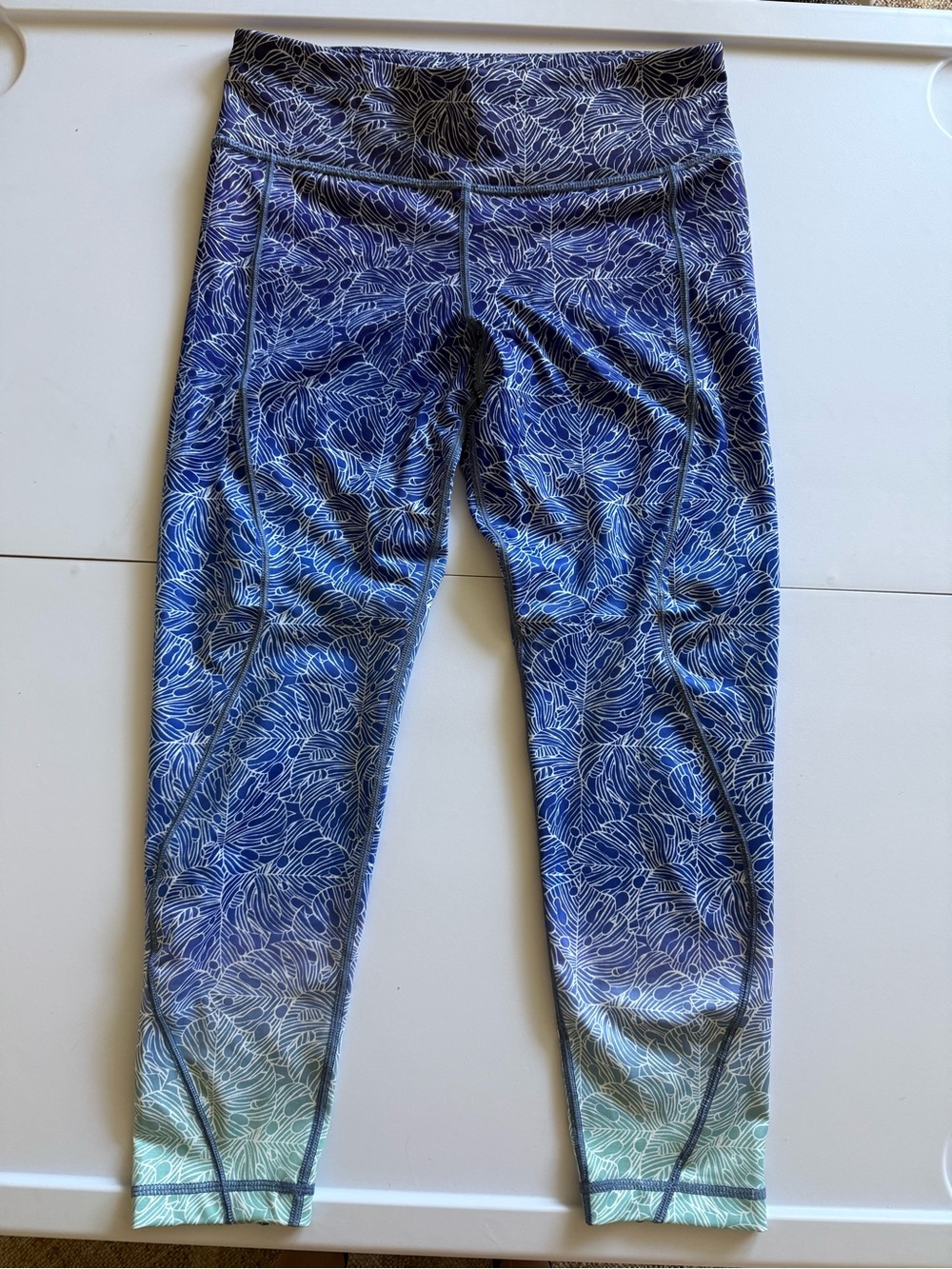 Vineyard Vines Girls Blue & White Wave-Print Leggings